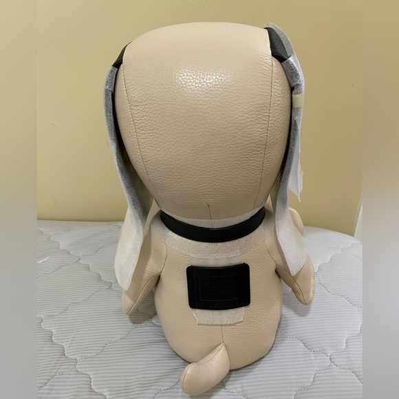 💜Coach X Peanuts Snoopy Collectible Signature Canvas Doll White - Picture 5 of 7